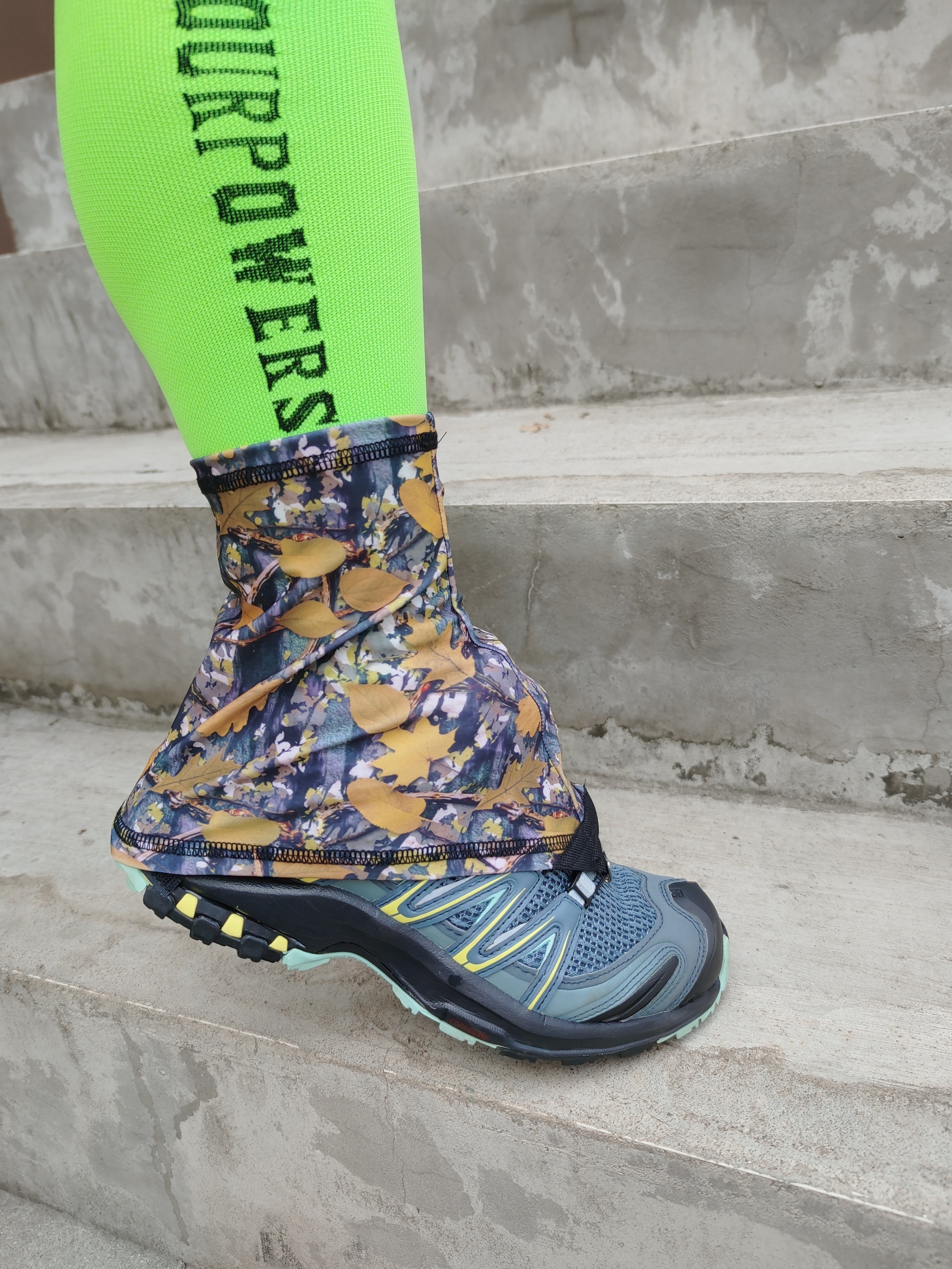 Floral pattern gaiter